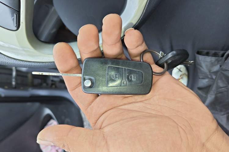 Used FAW Xiali N7 2013 1.3L Manual Comfort Model Vehicle Key