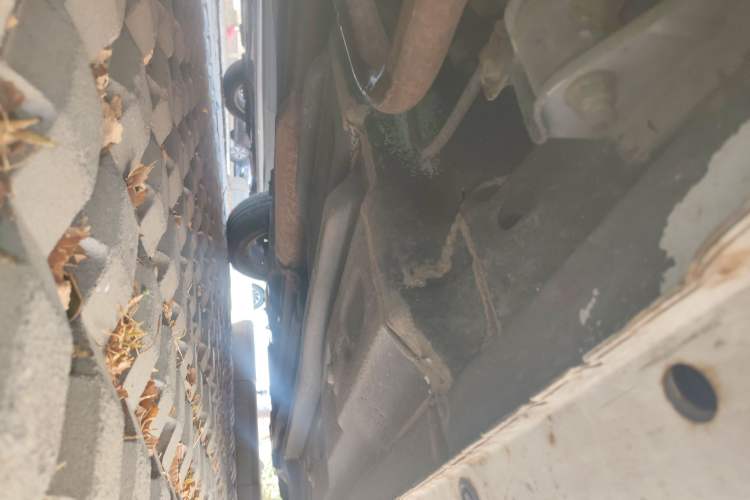 Used FAW Xiali N7 2013 1.3L Manual Comfort Model Chassis Rear Right