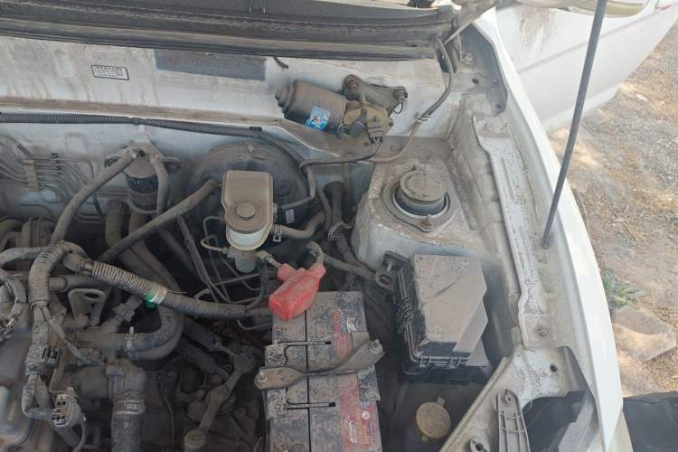 Used FAW Xiali N7 2013 1.3L Manual Luxury Model Engine Bay Left
