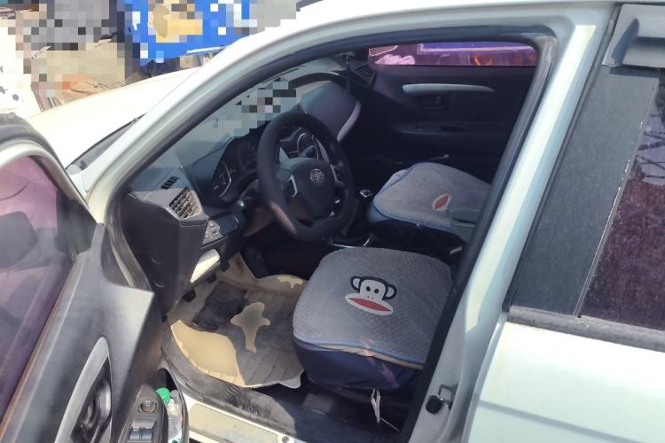Used FAW Xiali N7 2013 1.3L Manual Comfort Model Left Front Seat
