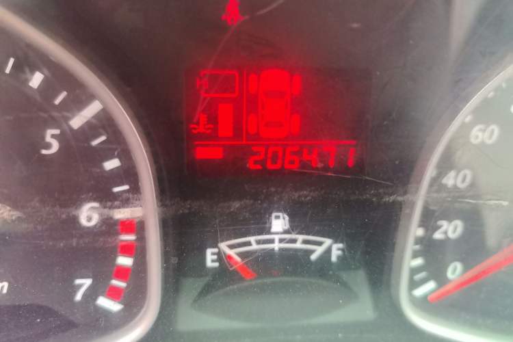 Used FAW Xiali N7 2013 1.3L Manual Comfort Model Odometer Close Up