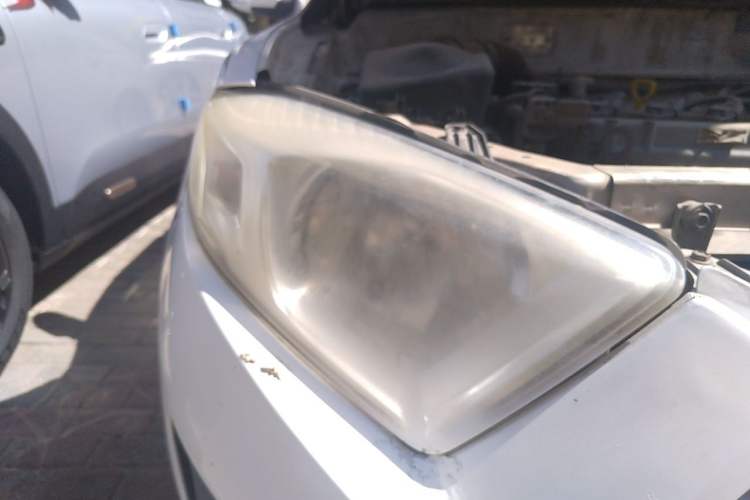 Used FAW Xiali N7 2013 1.3L Manual Luxury Model Right Front Headlight