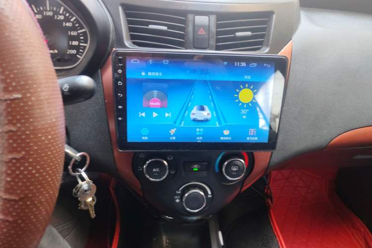Used FAW Xiali N7 2013 1.3L Manual Luxury Model Audio And AC Panel