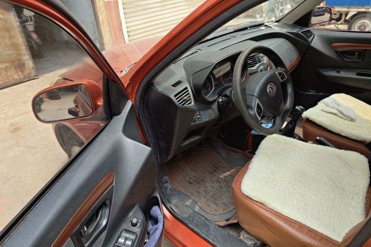 Used FAW Xiali N7 2013 1.3L Manual Comfort Model Driver Seat