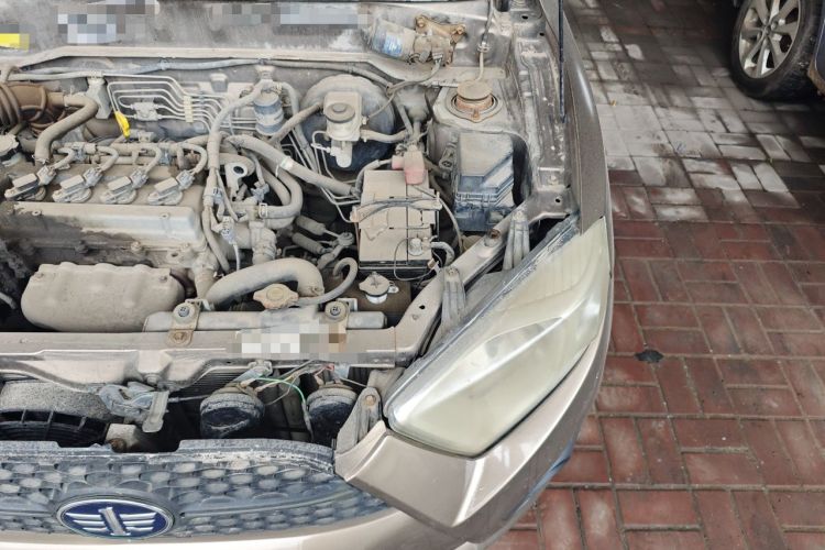Used FAW Xiali N7 2013 1.3L Manual Luxury Model Engine Bay Left
