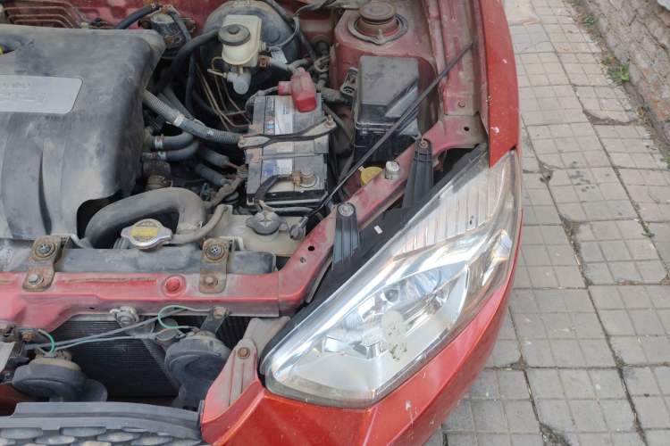 Used FAW Xiali N7 2013 1.3L Manual Luxury Model Engine Bay Left