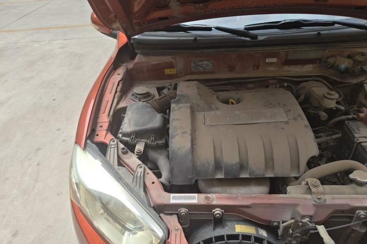 Used FAW Xiali N7 2013 1.3L Manual Comfort Model Engine Bay Right