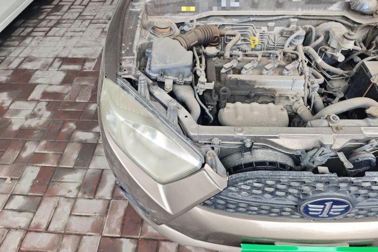 Used FAW Xiali N7 2013 1.3L Manual Luxury Model Engine Bay Right