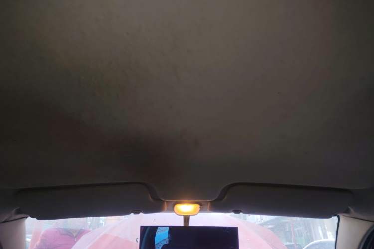 Used FAW Xiali N7 2013 1.3L Manual Luxury Model Headliner
