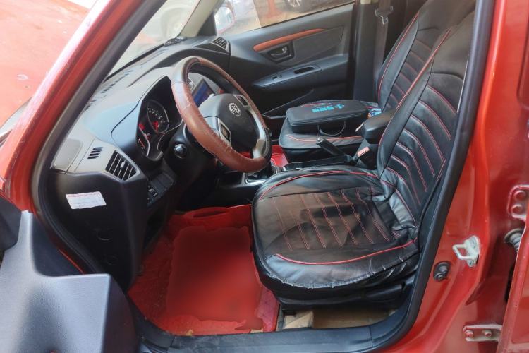 Used FAW Xiali N7 2013 1.3L Manual Luxury Model Left Front Seat