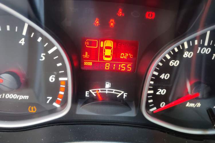 Used FAW Xiali N7 2013 1.3L Manual Luxury Model Odometer Close Up
