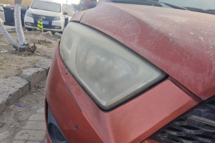 Used FAW Xiali N7 2013 1.3L Manual Luxury Model Right Front Headlight