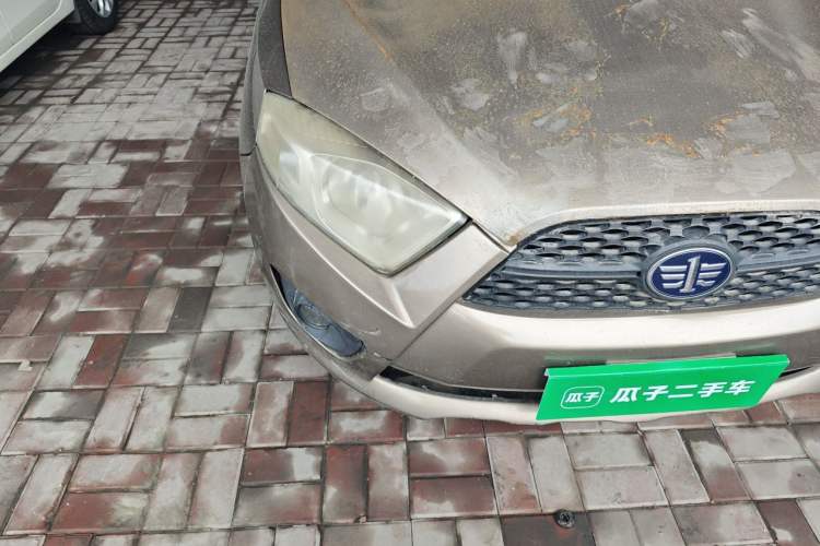 Used FAW Xiali N7 2013 1.3L Manual Luxury Model Right Front Headlight