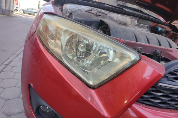 Used FAW Xiali N7 2013 1.3L Manual Luxury Model Right Front Headlight