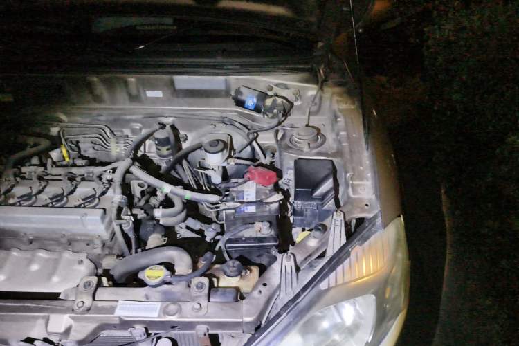 Used FAW Xiali N7 2014 1.3L Manual Sport Prestige Edition Engine Bay Left