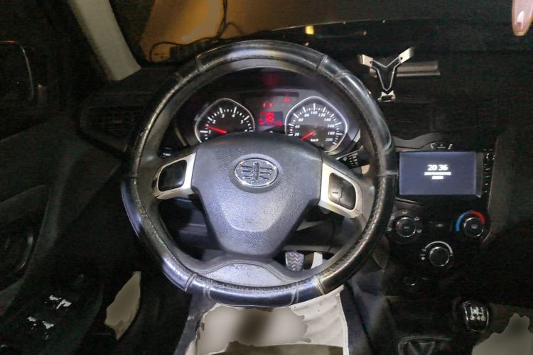 Used FAW Xiali N7 2014 1.3L Manual Sport Prestige Edition Steering Wheel