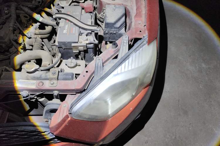 Used FAW Xiali N7 2014 1.3L Manual Sport Luxury Model Engine Bay Left