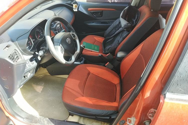 Used FAW Xiali N7 2014 1.3L Manual Sport Luxury Model Left Front Seat