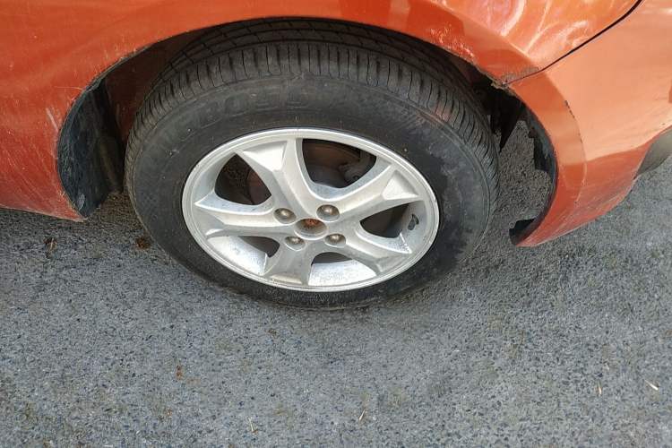 Used FAW Xiali N7 2014 1.3L Manual Sport Luxury Model Right Front Wheel Hub
