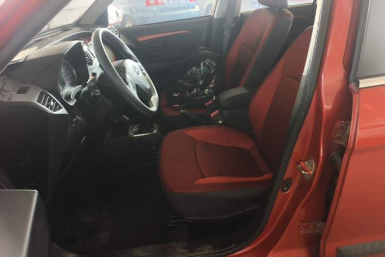 Used FAW Xiali N7 2014 1.3L Manual Sport Prestige Edition Left Front Seat