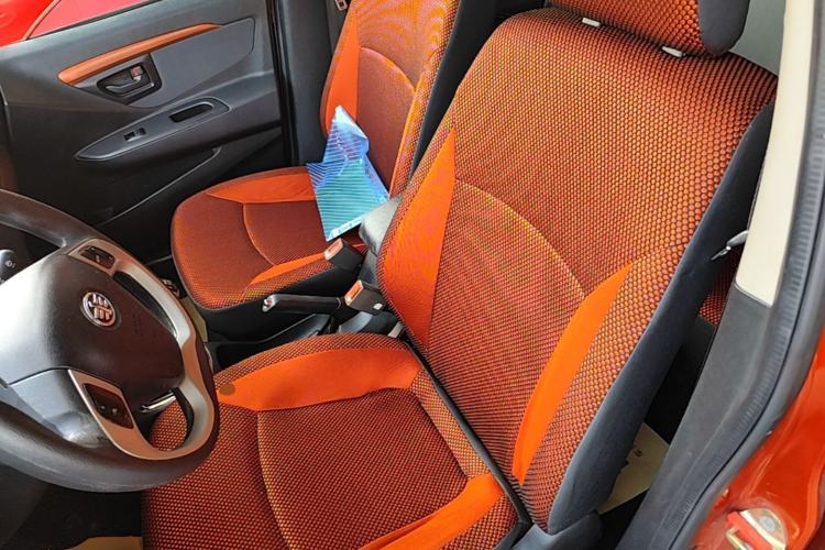 Used FAW Xiali N7 2014 1.3L Manual Sport Prestige Edition Left Front Seat
