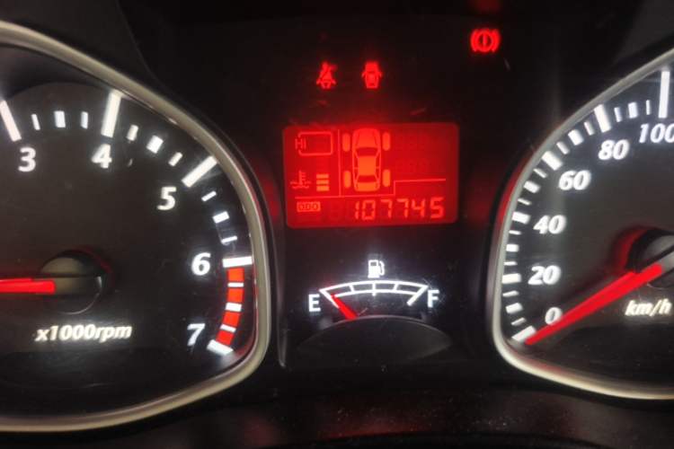 Used FAW Xiali N7 2014 1.3L Manual Sport Prestige Edition Odometer Close Up