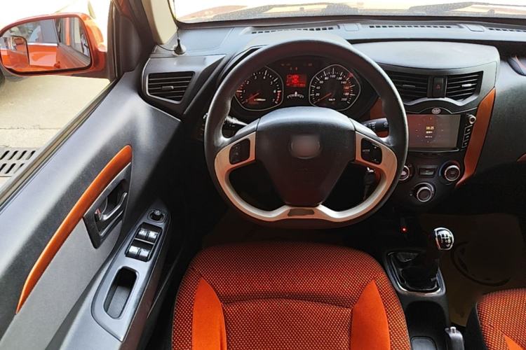 Used FAW Xiali N7 2014 1.3L Manual Sport Prestige Edition Steering Wheel