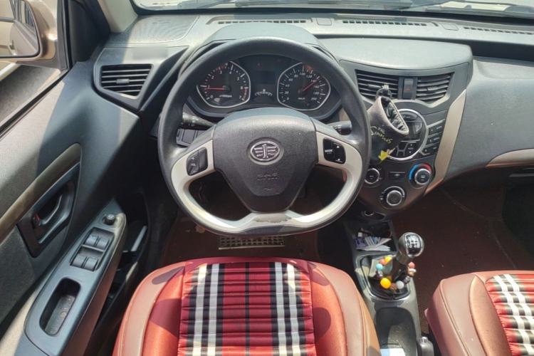 Used FAW Xiali N7 2014 1.3L Manual Sport Luxury Model Steering Wheel