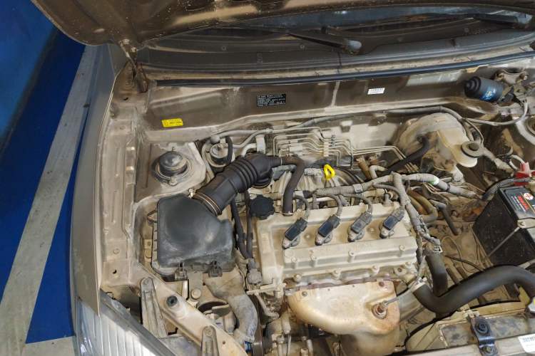 Used FAW Xiali N7 2015 1.3L Automatic Luxury Model Engine Bay Right