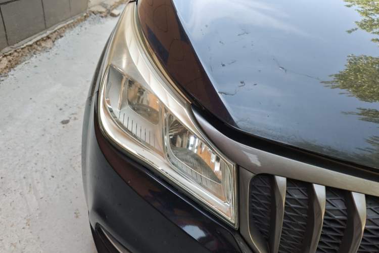 Used FAW Yingzhi 727 2016 1.5L Standard Edition Right Front Headlight