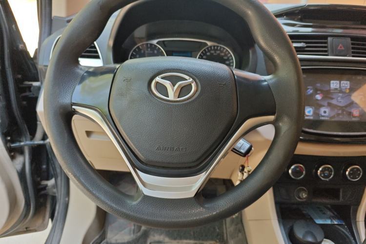 Used FAW Yingzhi 727 2016 1.5L Standard Edition Steering Wheel