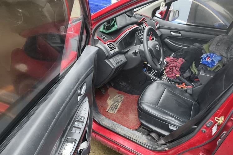 Used FAW Yingzhi 727 2016 1.5L Standard Edition Driver Seat