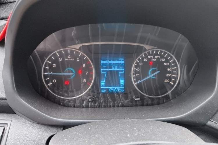 Used FAW Yingzhi 727 2016 1.5L Standard Edition Instrument Cluster