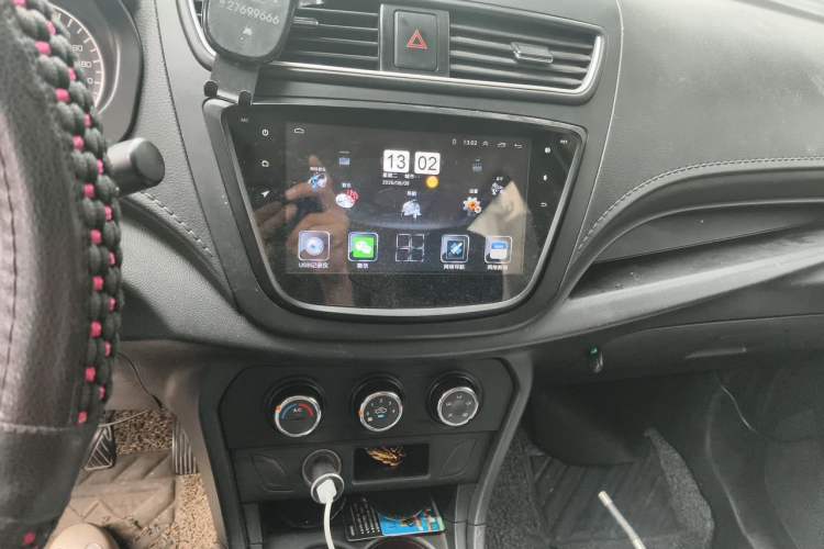 Used FAW Yingzhi 727 2016 1.5L Standard Edition Audio And AC Panel
