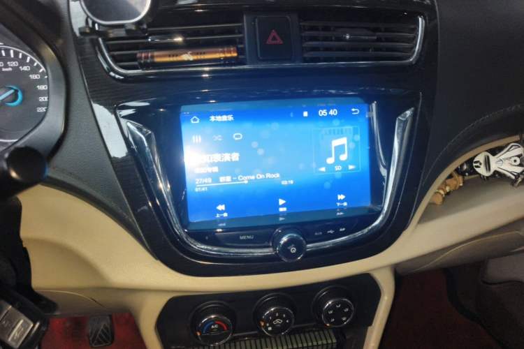Used FAW Yingzhi 727 2016 1.5L Standard Edition Audio And AC Panel