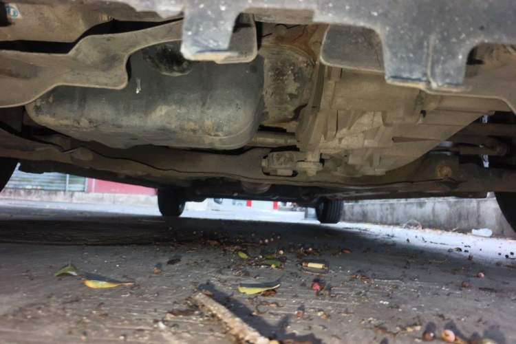 Used FAW Yingzhi 727 2016 1.5L Standard Edition Chassis Front