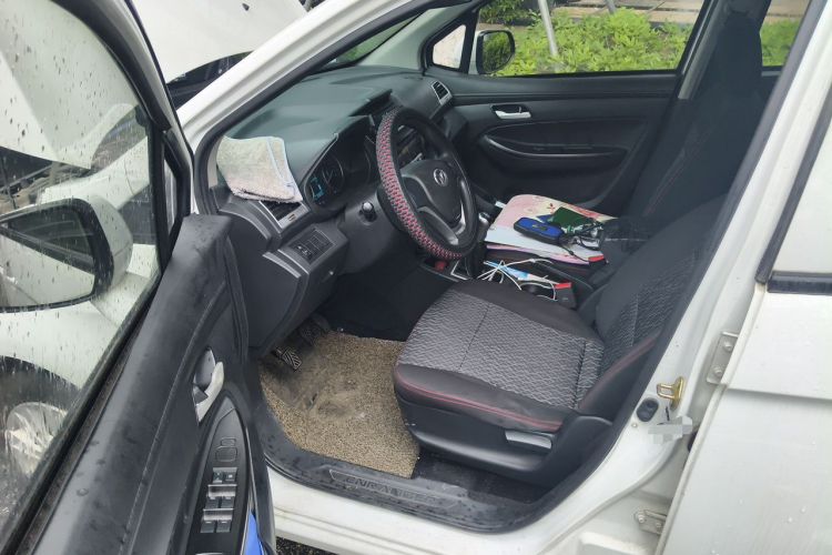 Used FAW Yingzhi 727 2016 1.5L Standard Edition Driver Seat