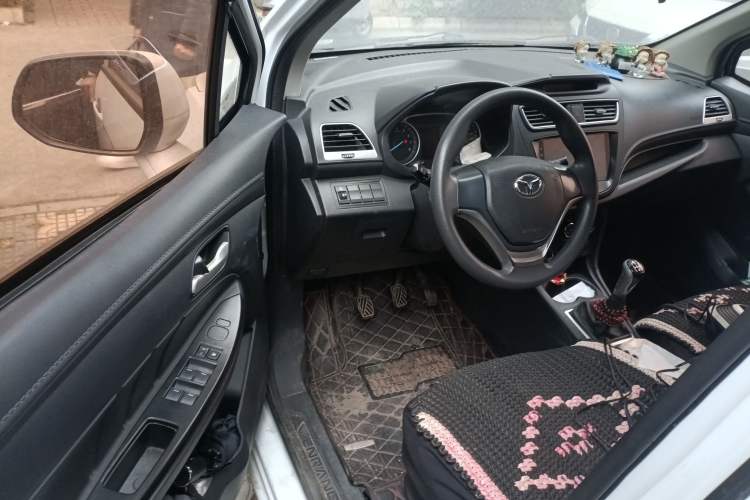 Used FAW Yingzhi 727 2016 1.5L Startup Edition Driver Seat
