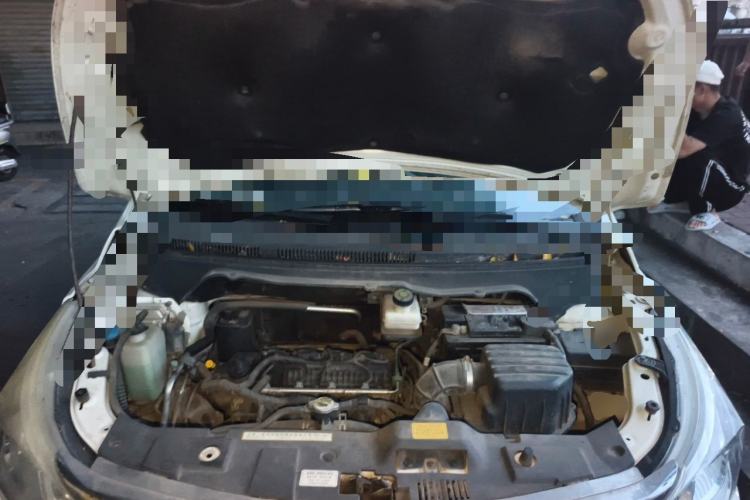 Used FAW Yingzhi 727 2016 1.5L Standard Edition Engine Bay
