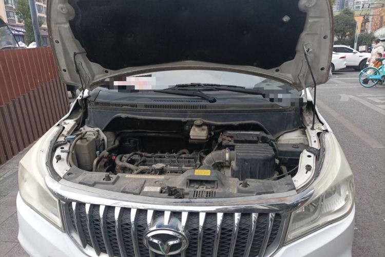 Used FAW Yingzhi 727 2016 1.5L Business Edition Engine Bay