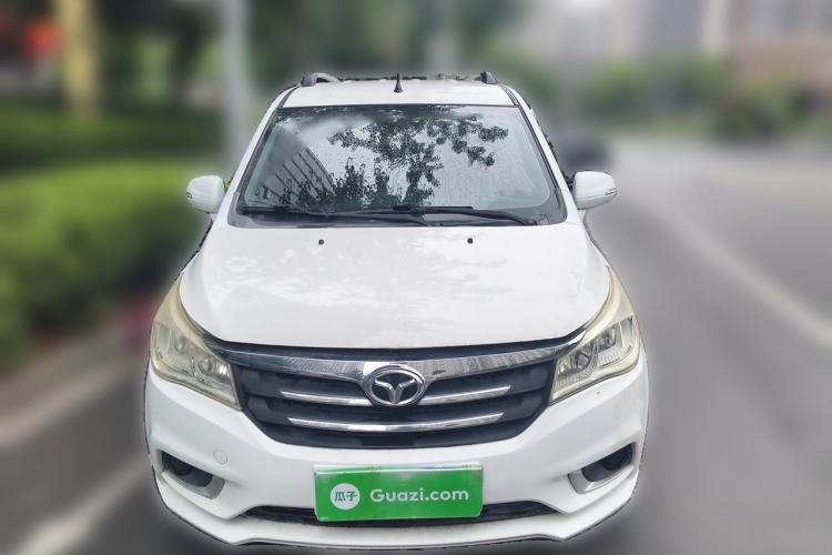 Used FAW Yingzhi 727 2016 1.5L Standard Edition Front