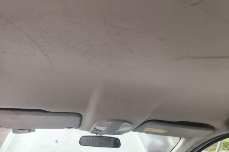 Used FAW Yingzhi 727 2016 1.5L Standard Edition Headliner