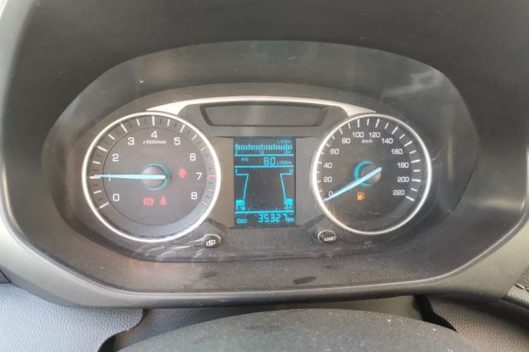 Used FAW Yingzhi 727 2016 1.5L Standard Edition Instrument Cluster