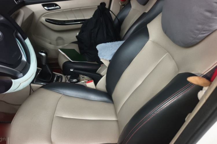 Used FAW Yingzhi 727 2016 1.5L Standard Edition Left Rear Seat