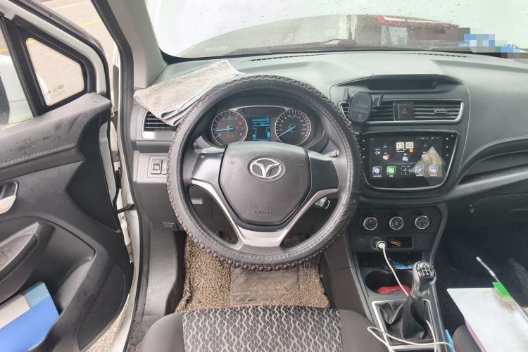 Used FAW Yingzhi 727 2016 1.5L Standard Edition Steering Wheel