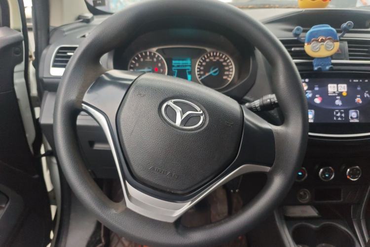 Used FAW Yingzhi 727 2016 1.5L Standard Edition Steering Wheel