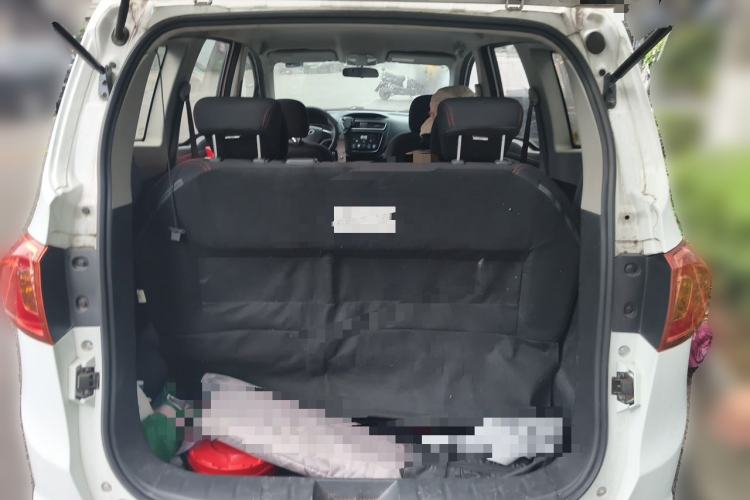 Used FAW Yingzhi 727 2016 1.5L Standard Edition Trunk