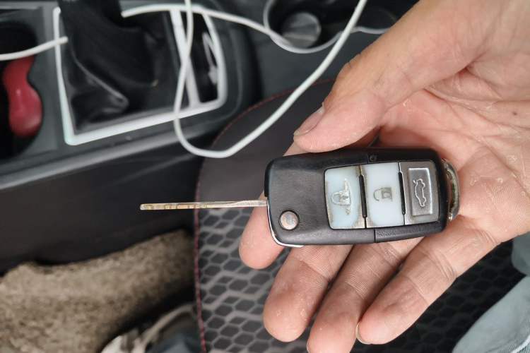 Used FAW Yingzhi 727 2016 1.5L Standard Edition Vehicle Key