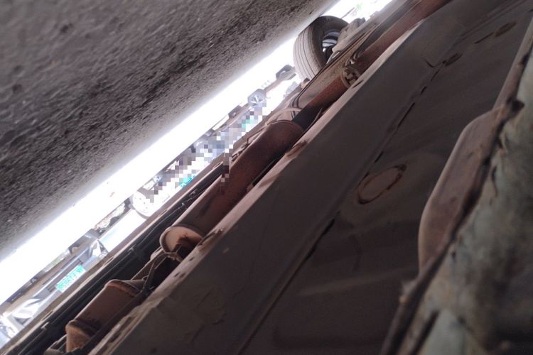 Used FAW Yingzhi 727 2017 1.5L Standard Edition Chassis Front Right
