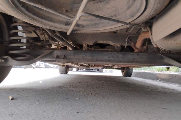 Used FAW Yingzhi 727 2017 1.5L Standard Edition Chassis Rear